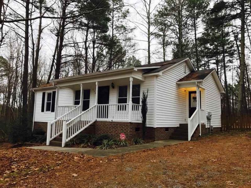 512 Forelle Ln, Fuquay Varina, NC 27526