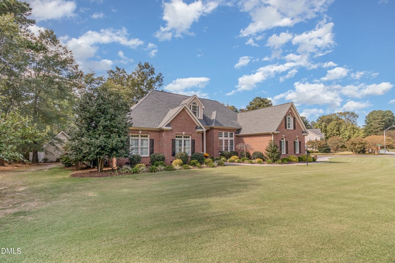 512 Franklin St, Zebulon, NC 27597