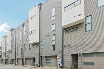 512 Gordon St #802, Durham, NC 27701