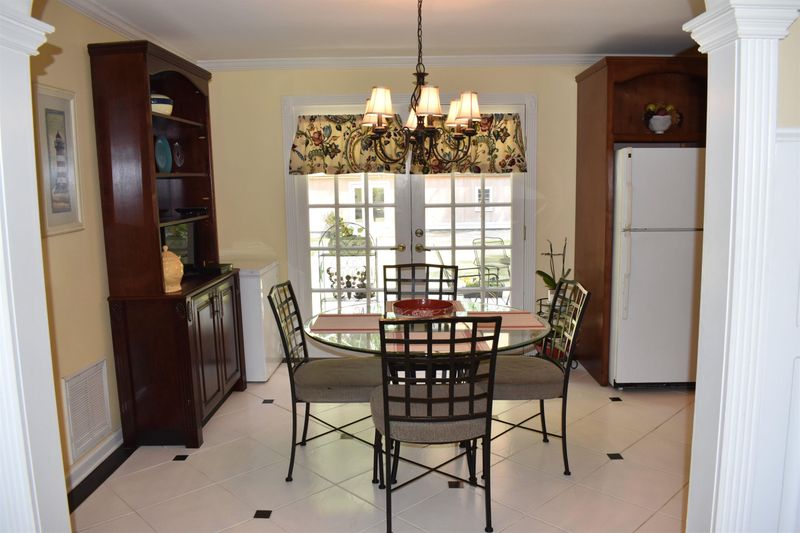 512 Grovemont Dr, Raleigh, NC 27603