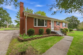512 Hale Ct, Burlington, NC 27217