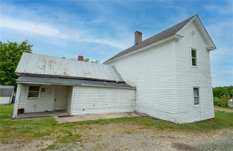512 Hamilton St, Burlington, NC 27217