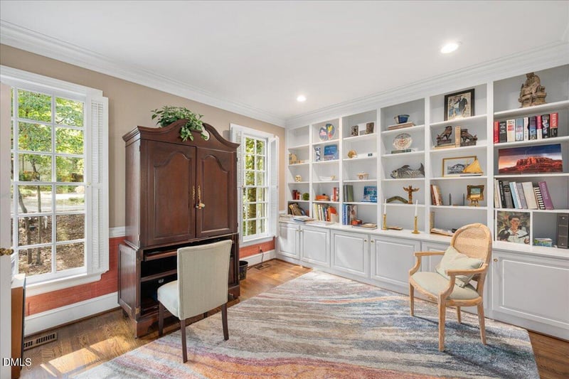 512 Hertford St, Raleigh, NC 27608