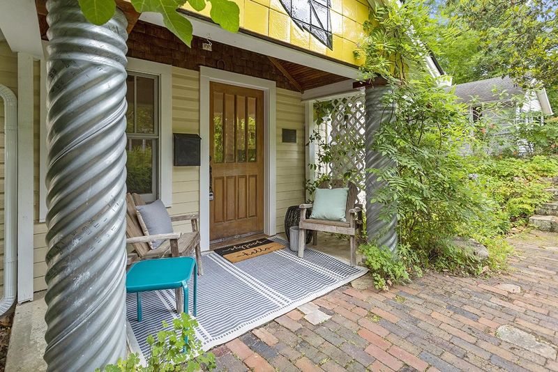 512 Hillsborough St, Chapel Hill, NC 27514