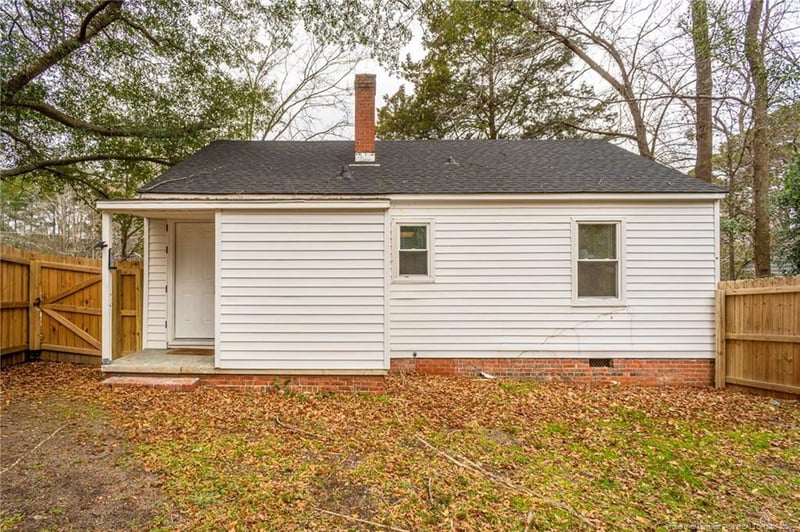 512 Ijams St, Fayetteville, NC 28301