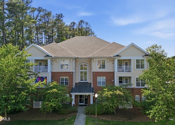 512 Ives Ct, Chapel Hill, NC 27514