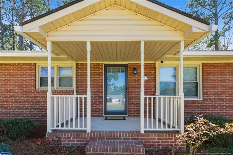 512 Longview Dr, Fayetteville, NC 28311