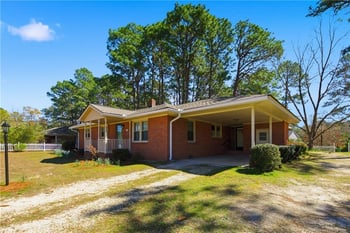 512 Longview Dr, Fayetteville, NC 28311