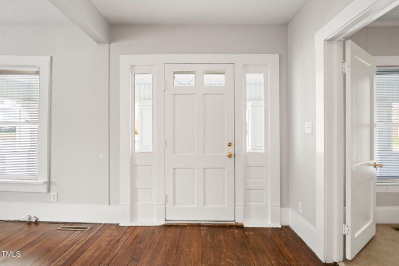 512 S Mebane St, Burlington, NC 27215