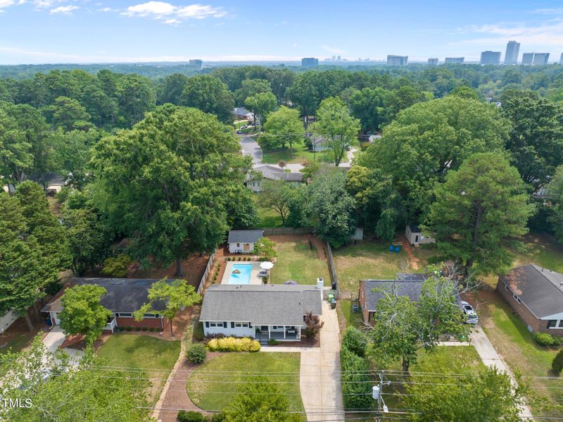 512 E Millbrook Rd, Raleigh, NC 27609