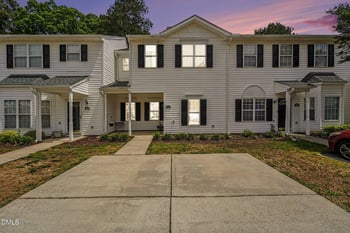 512 Misty Groves Cir, Morrisville, NC 27560