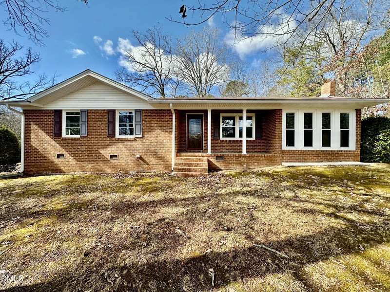 512 Nc 86 , Hillsborough, NC 27278