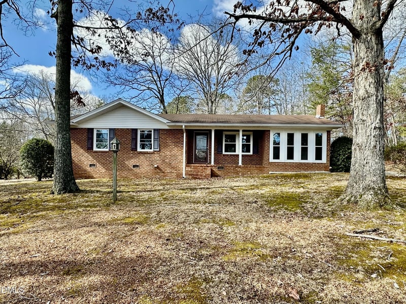 512 Nc 86 , Hillsborough, NC 27278