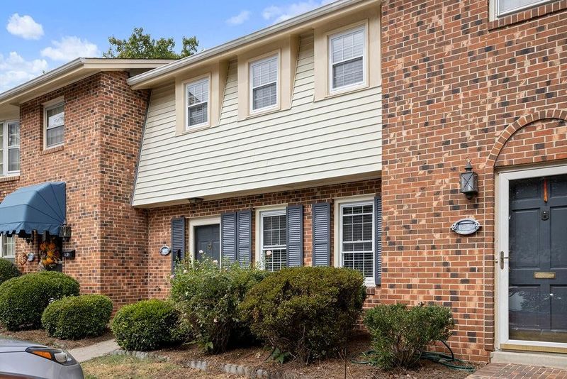 512 Peele St #B, Burlington, NC 27215