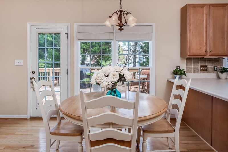 512 Scotney Cir, Durham, NC 27713
