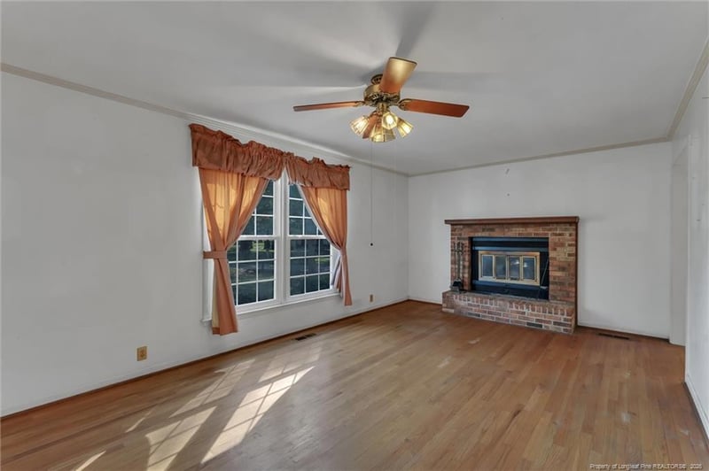 512 Shoreline Dr, Fayetteville, NC 28311