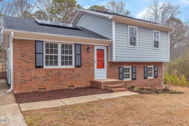 512 Smokeridge Ln, Raleigh, NC 27615