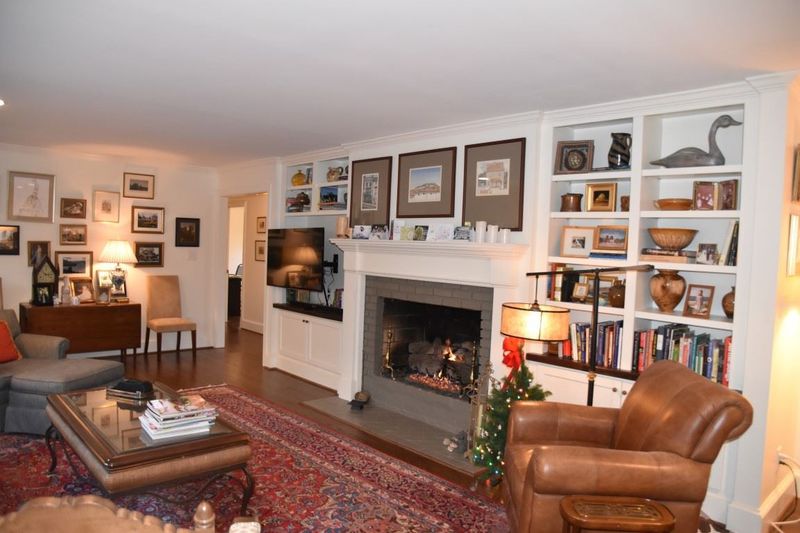 512 Spring Valley Dr, Raleigh, NC 27609