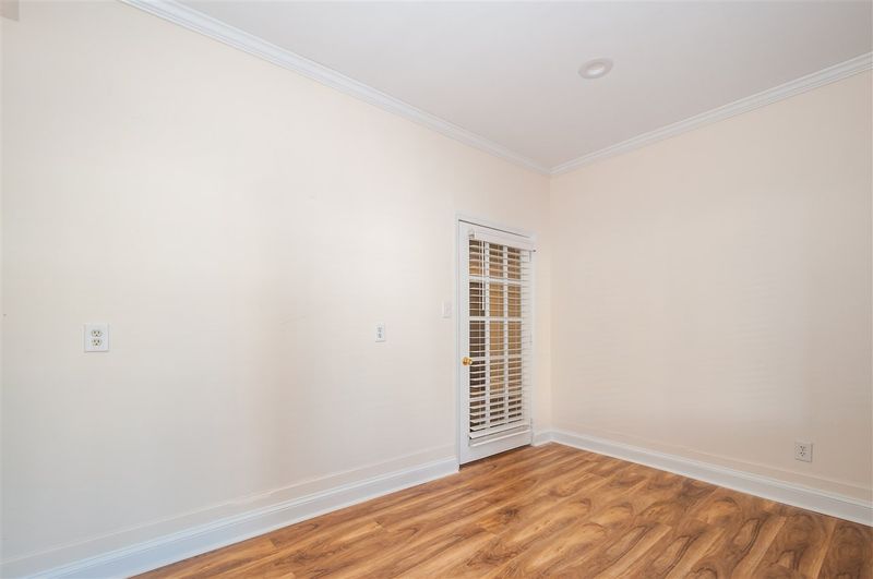 512 St Marys St #110, Raleigh, NC 27605