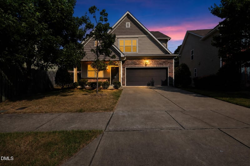 512 Stapleford Ln, Fuquay Varina, NC 27526