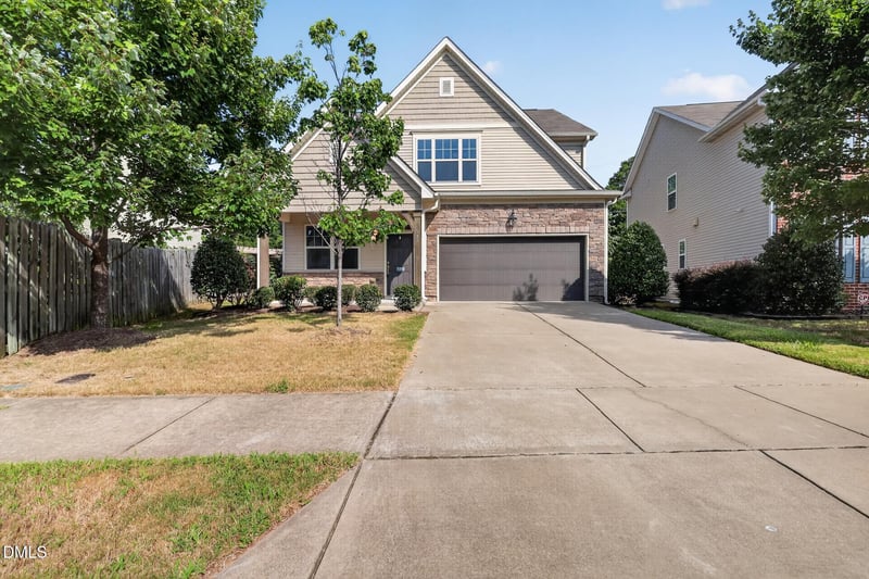 512 Stapleford Ln, Fuquay Varina, NC 27526
