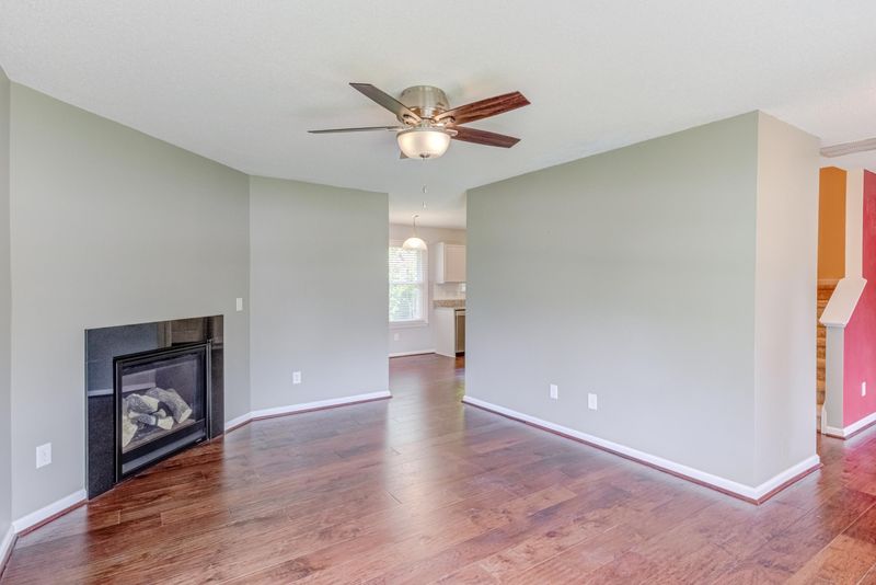 512 Stonecreek Dr, Apex, NC 27539