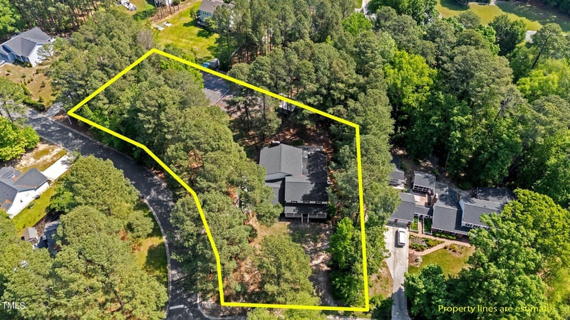 512 Stratford Dr, Zebulon, NC 27597