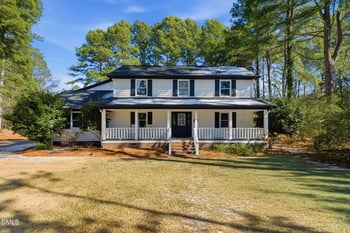 512 Stratford Dr, Zebulon, NC 27597