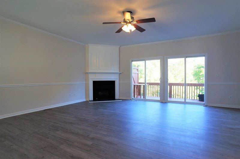 512 Sutter Gate Ln, Morrisville, NC 27560
