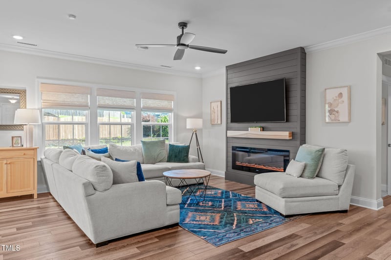512 Teal Lake Dr, Holly Springs, NC 27540