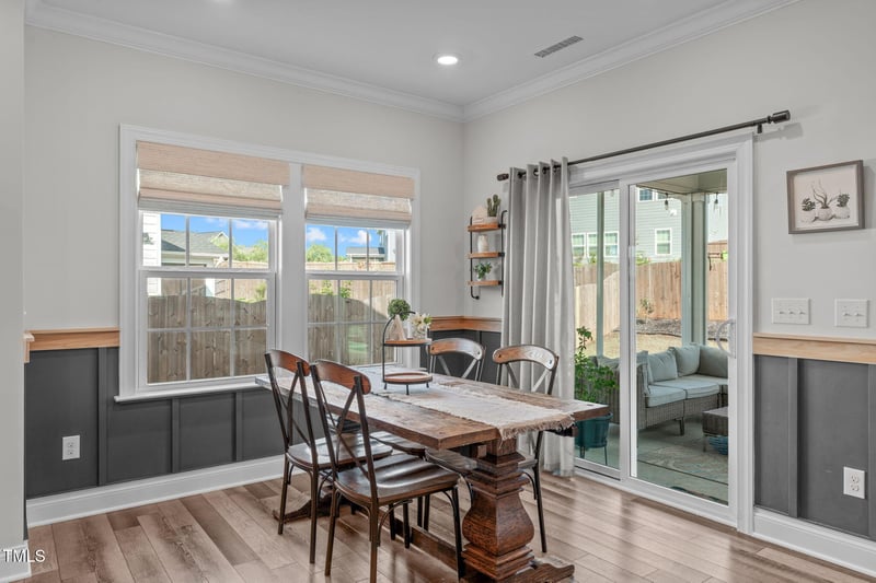 512 Teal Lake Dr, Holly Springs, NC 27540