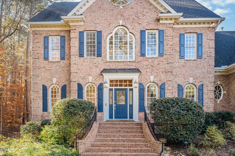 512 Tharps Ln, Raleigh, NC 27614