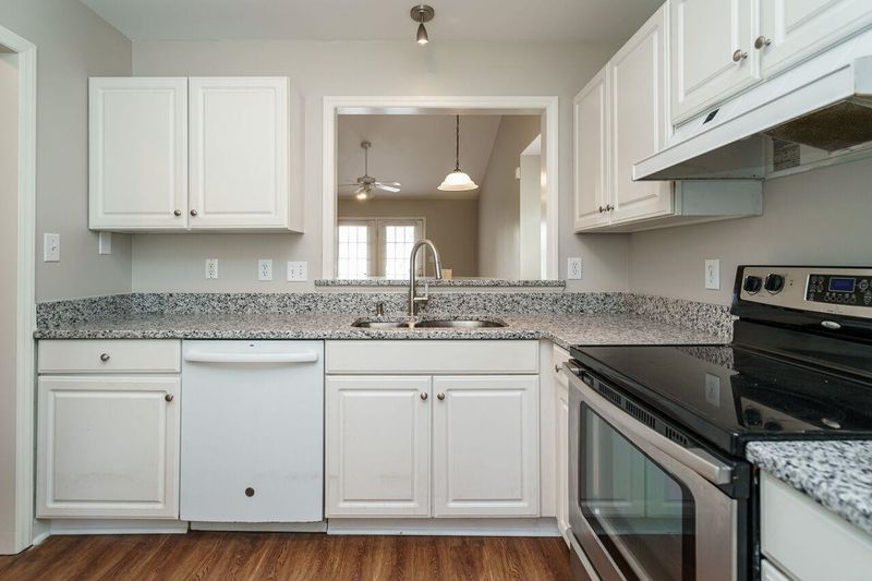 512 Vivaldi Dr, Durham, NC 27712