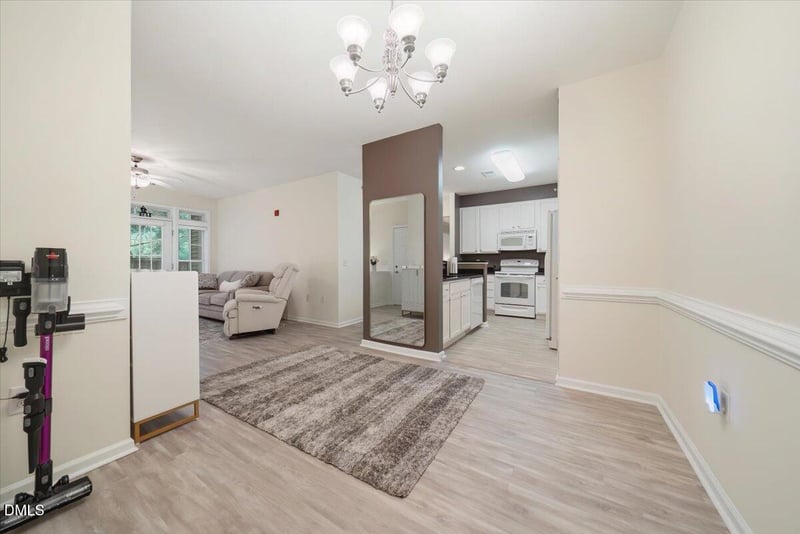 512 Weather Ridge Ln, Cary, NC 27513