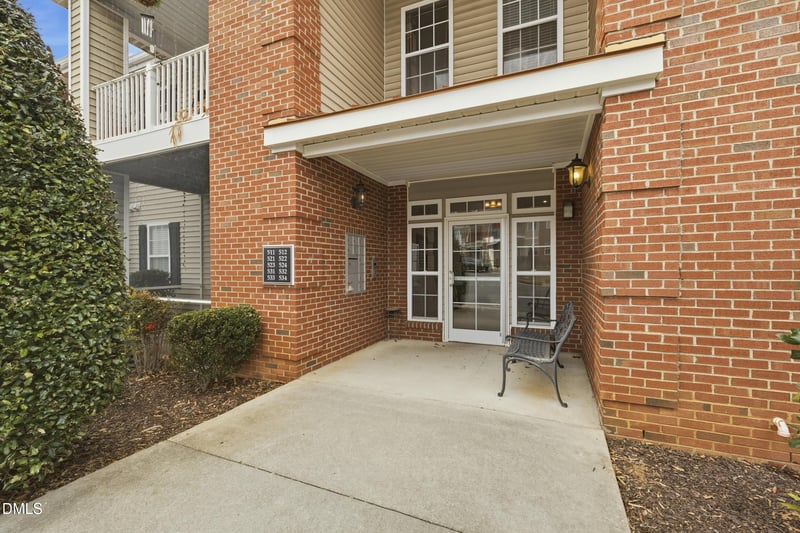 512 Weather Ridge Ln, Cary, NC 27513