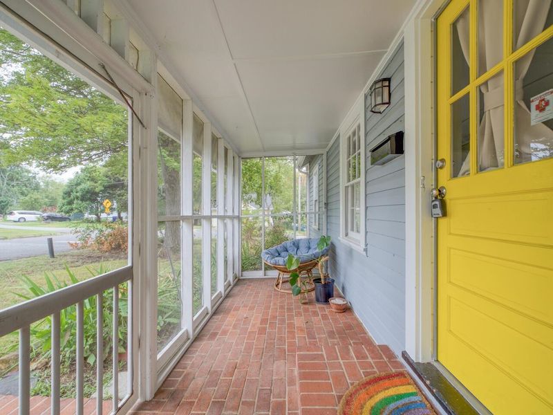 512 Whitaker St, Chapel Hill, NC 27516
