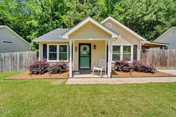 512 Wyndham Dr, Fuquay Varina, NC 27526