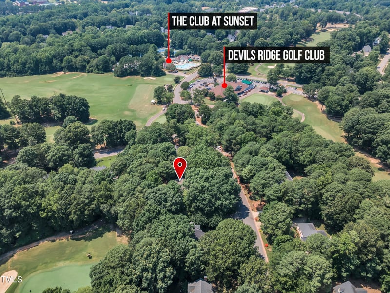 5120 Linksland Dr, Holly Springs, NC 27540