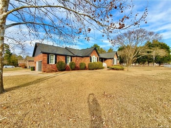 5120 Spruce St, Hope Mills, NC 28348