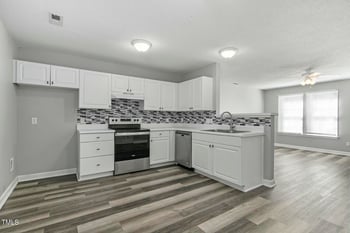 5121 Jimmy Ridge Pl, Raleigh, NC 27610