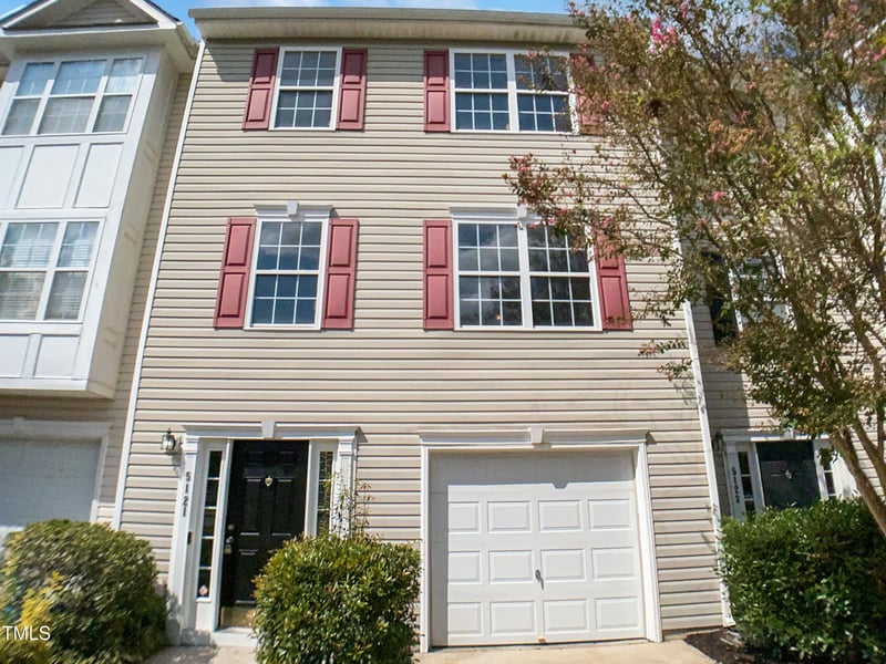 5121 Neuse Commons Ln, Raleigh, NC 27616