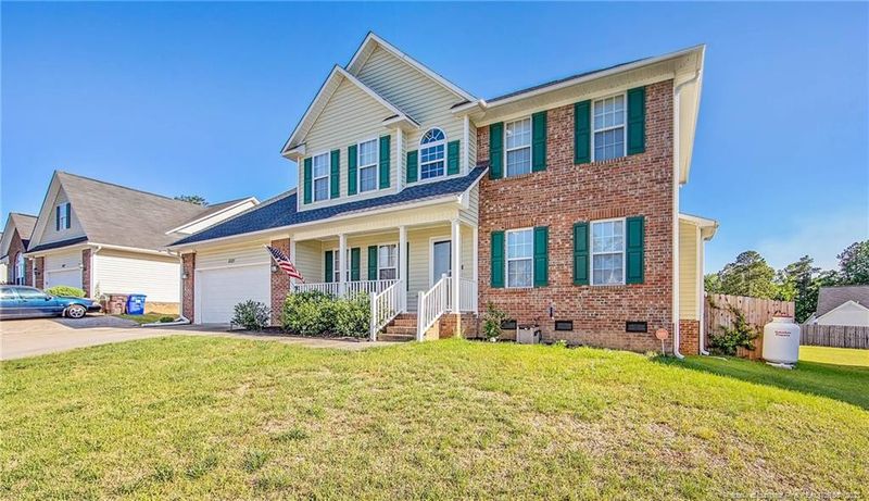 5121 Trophy Ct, Fayetteville, NC 28314