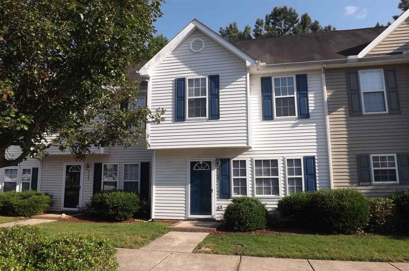 5122 Winged Elm Dr, Raleigh, NC 27610
