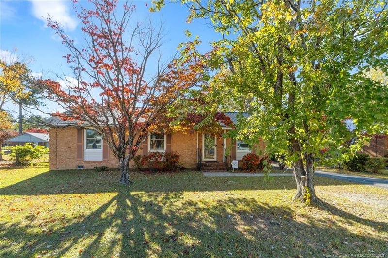 5123 Chesapeake Rd, Fayetteville, NC 28311