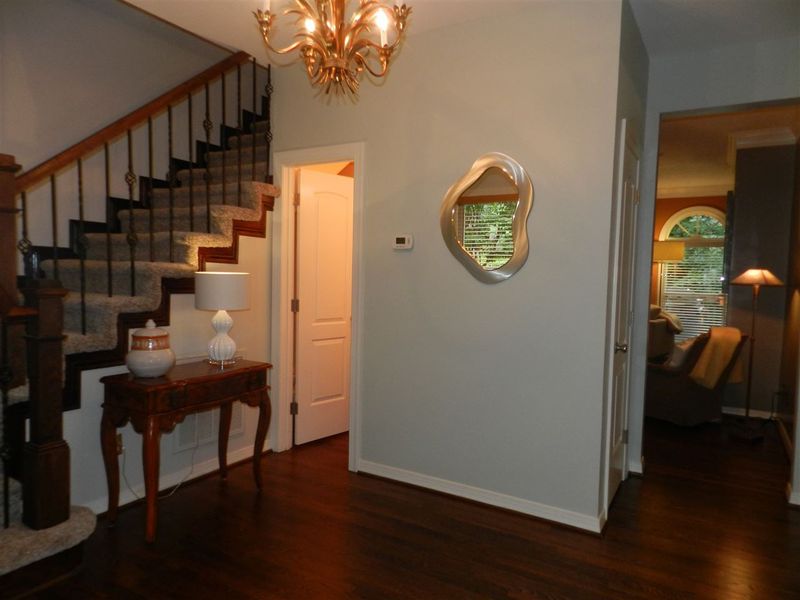 5123 Oakbrook Dr, Durham, NC 27713