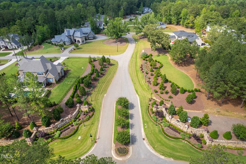 5124 Avalaire Oaks Dr, Raleigh, NC 27614
