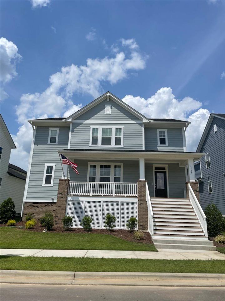 5124 Crescent Square St, Raleigh, NC 27616