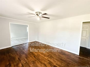 5124 Palmetto Ln, Fayetteville, NC 28304