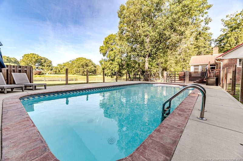 5125 Lake Willett Rd, Sanford, NC 27332