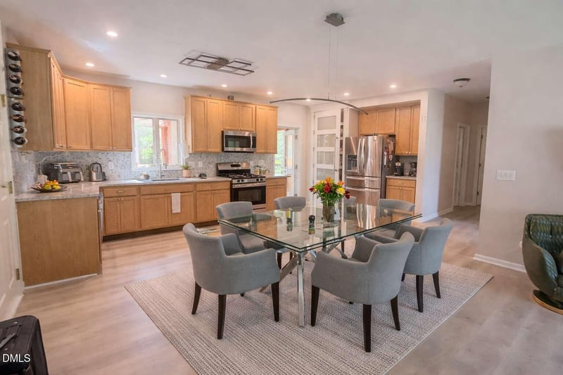 5125 Wickham Rd, Raleigh, NC 27606